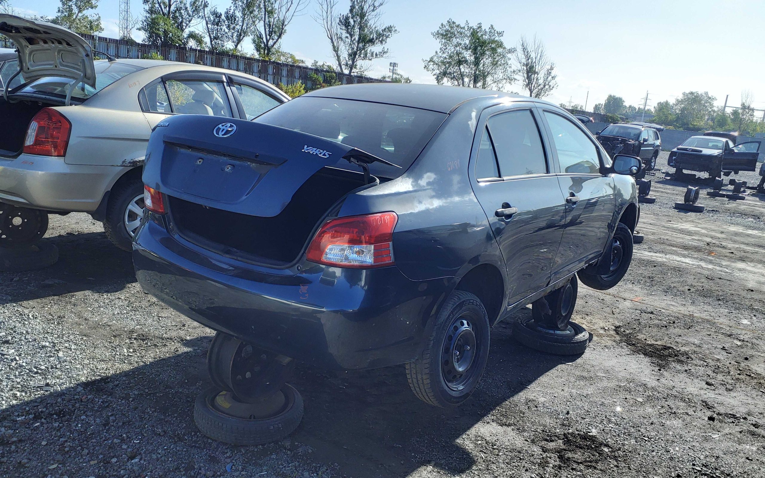 TOYOTA YARIS 2010