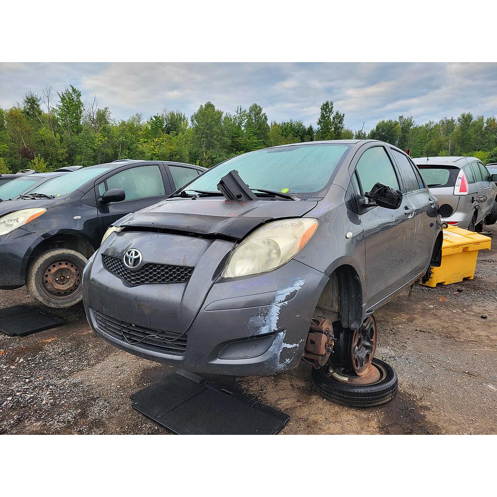 TOYOTA YARIS 2010