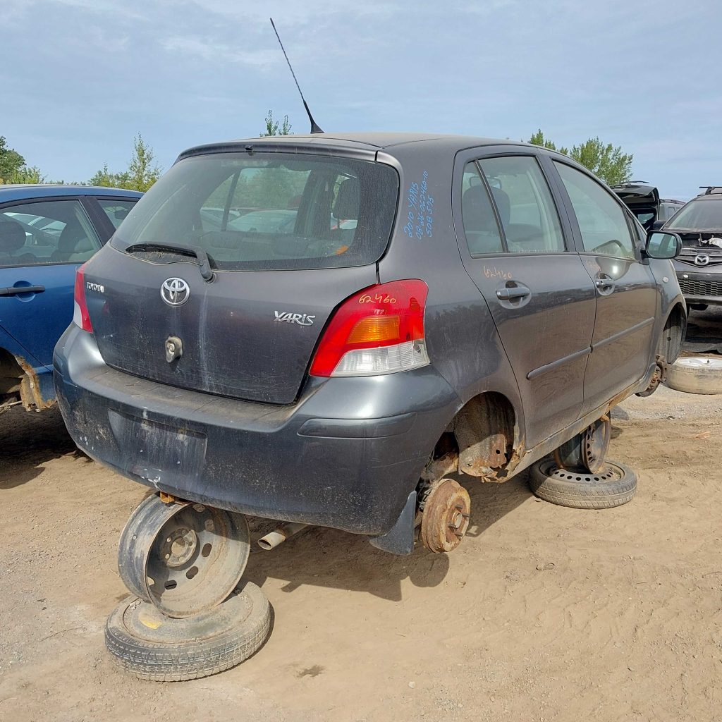 TOYOTA YARIS 2010