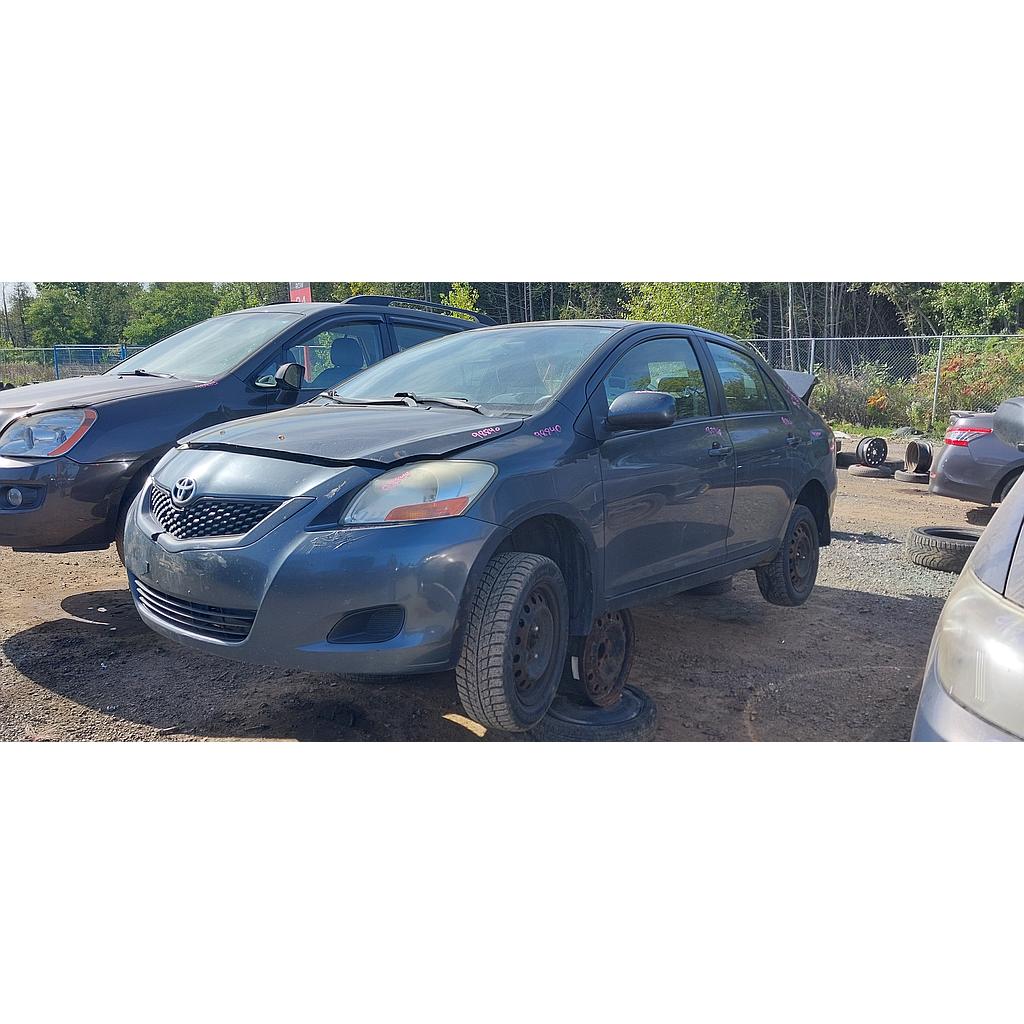 TOYOTA YARIS 2011