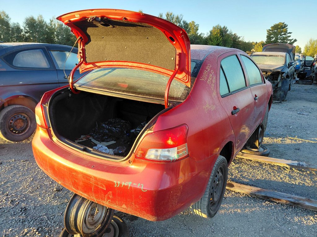 TOYOTA YARIS 2012