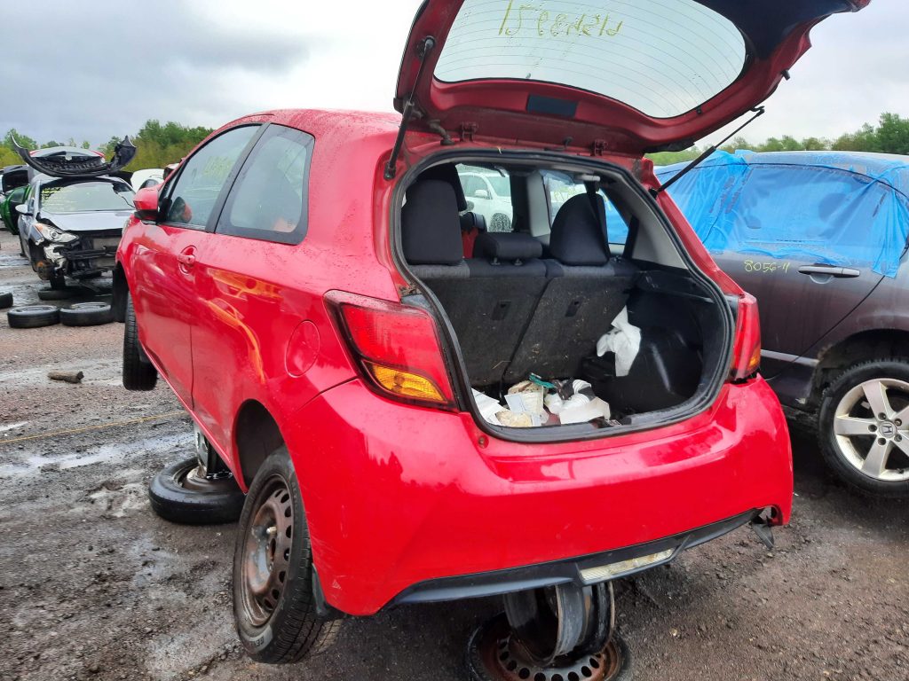 TOYOTA YARIS 2016
