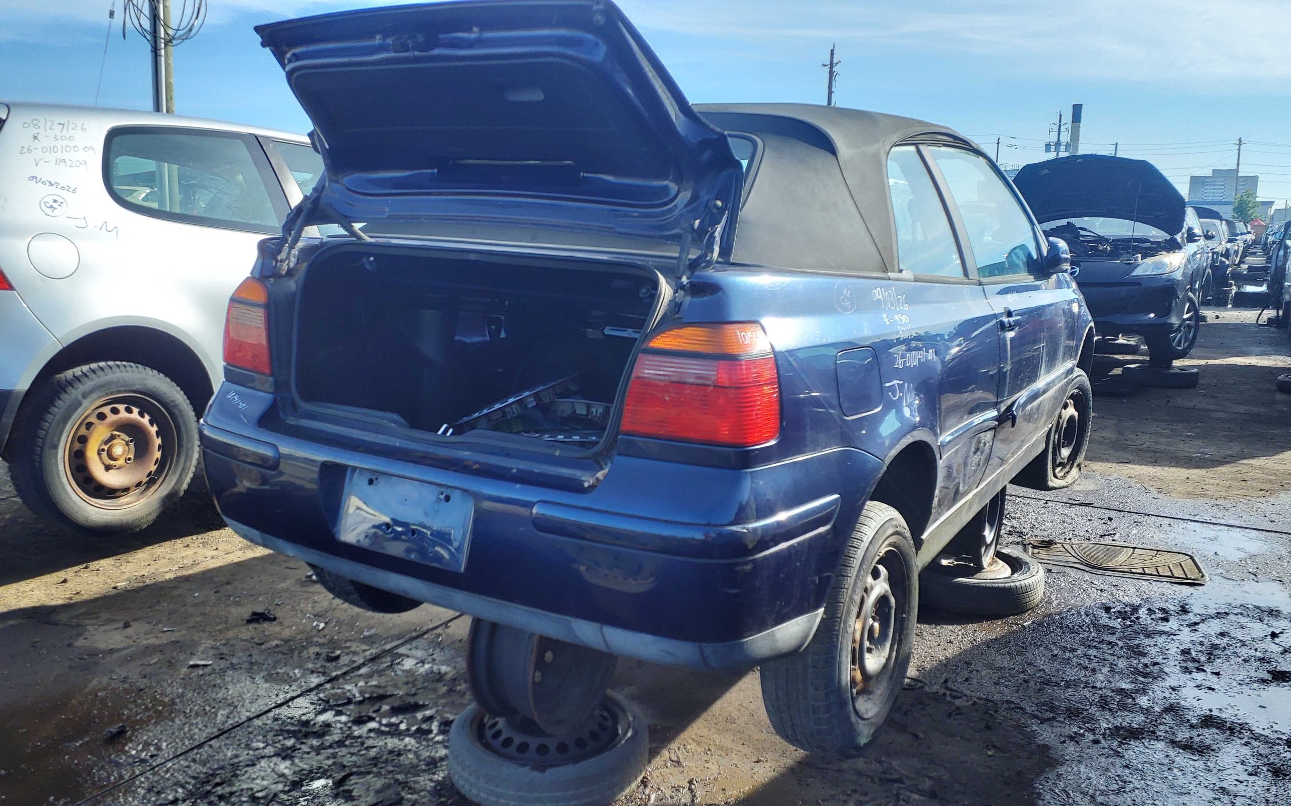VOLKSWAGEN CABRIO 2001
