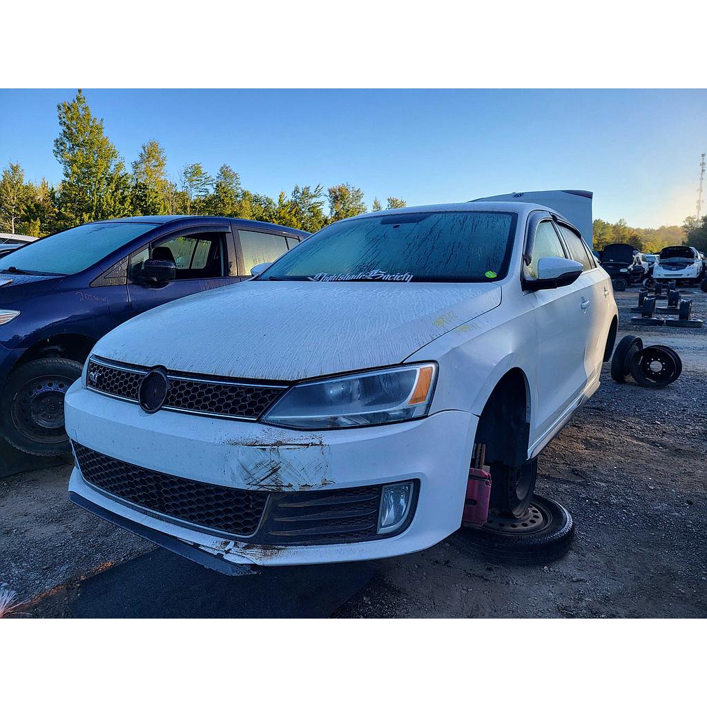 VOLKSWAGEN GLI 2012