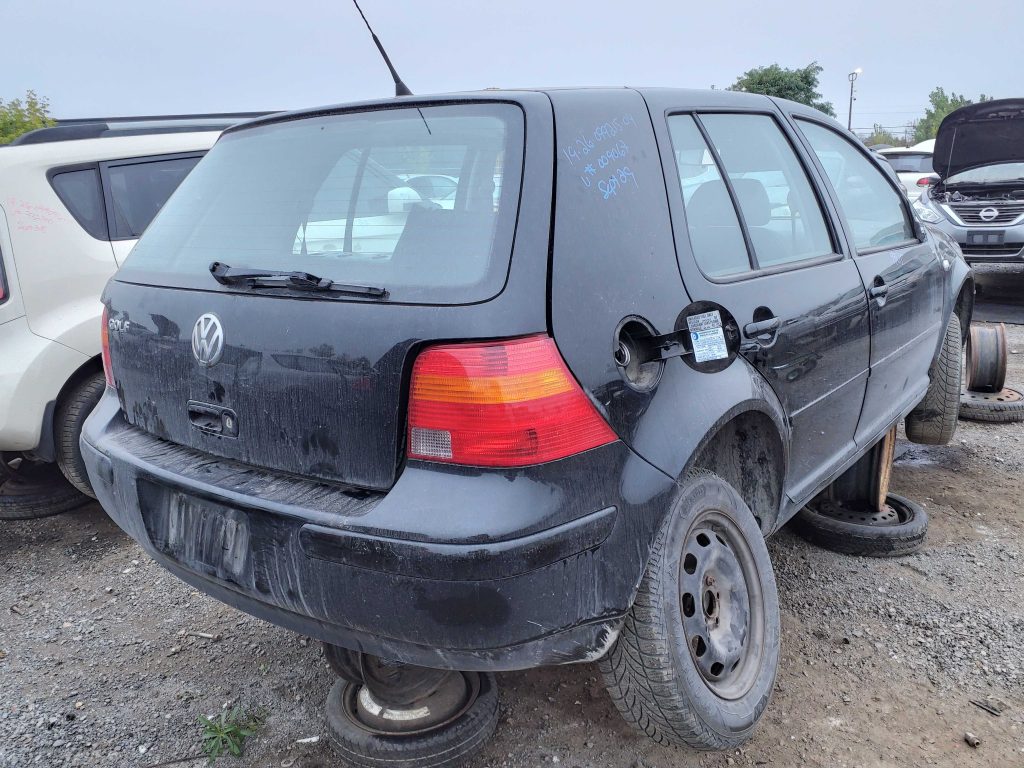 VOLKSWAGEN GOLF 2004
