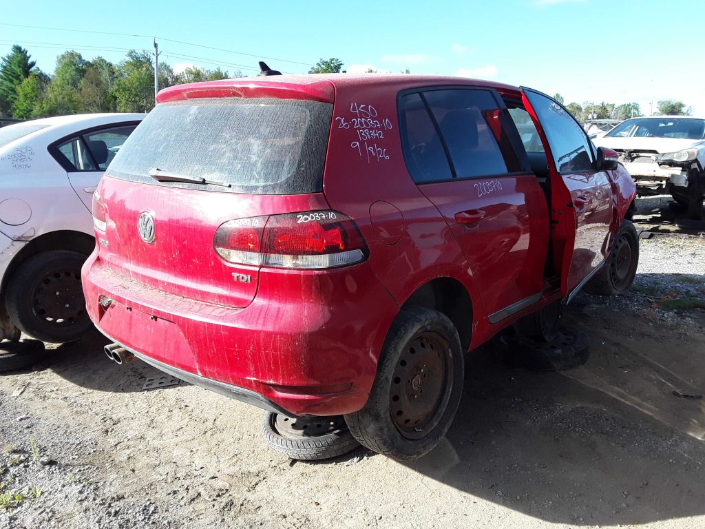 VOLKSWAGEN GOLF 2010