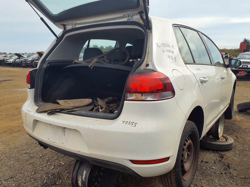 VOLKSWAGEN GOLF 2012