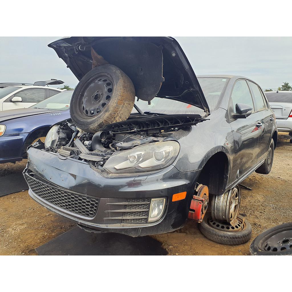 VOLKSWAGEN GTI 2011