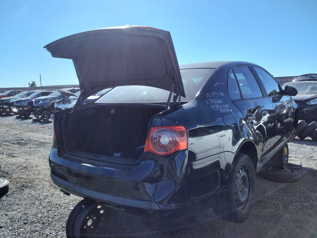 VOLKSWAGEN JETTA 2006