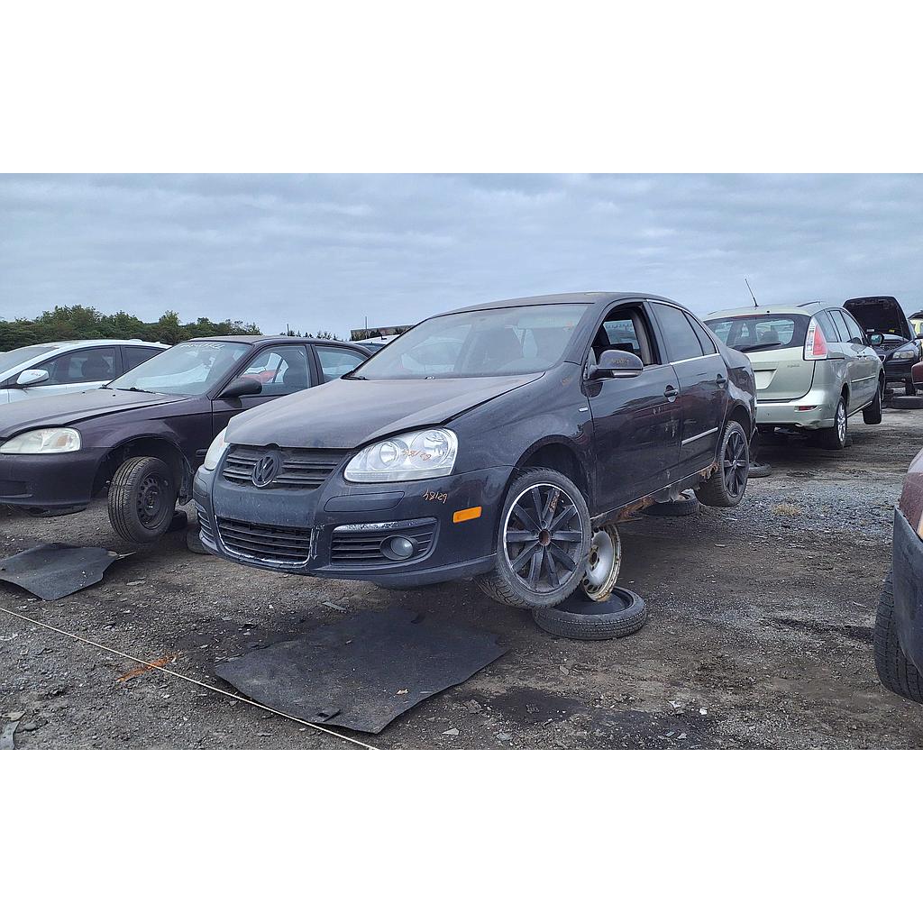 VOLKSWAGEN JETTA 2010