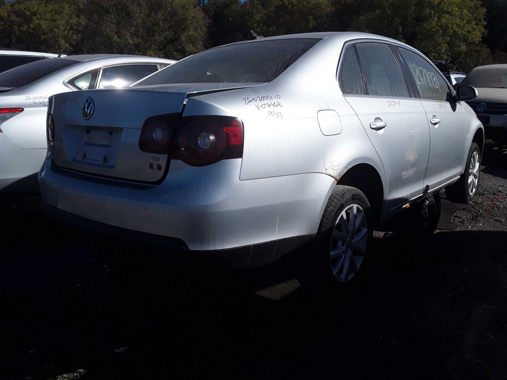 VOLKSWAGEN JETTA 2010