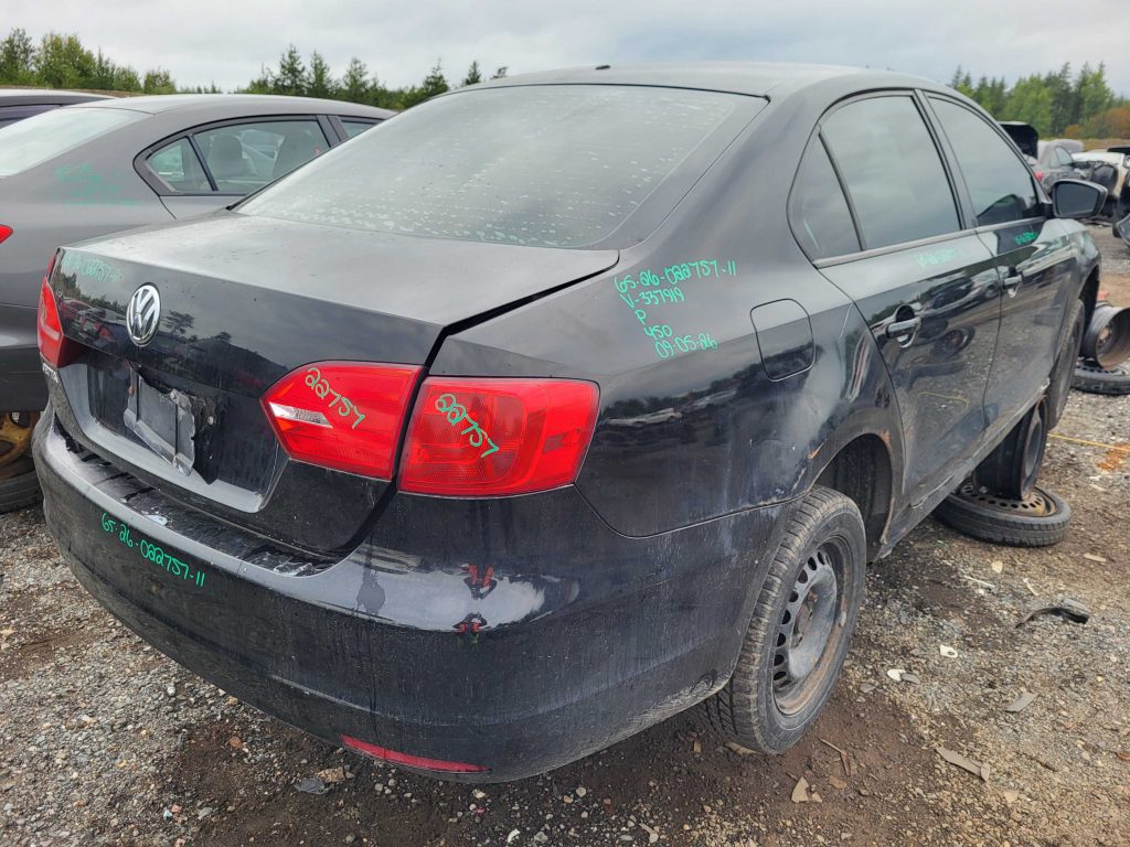 VOLKSWAGEN JETTA 2011