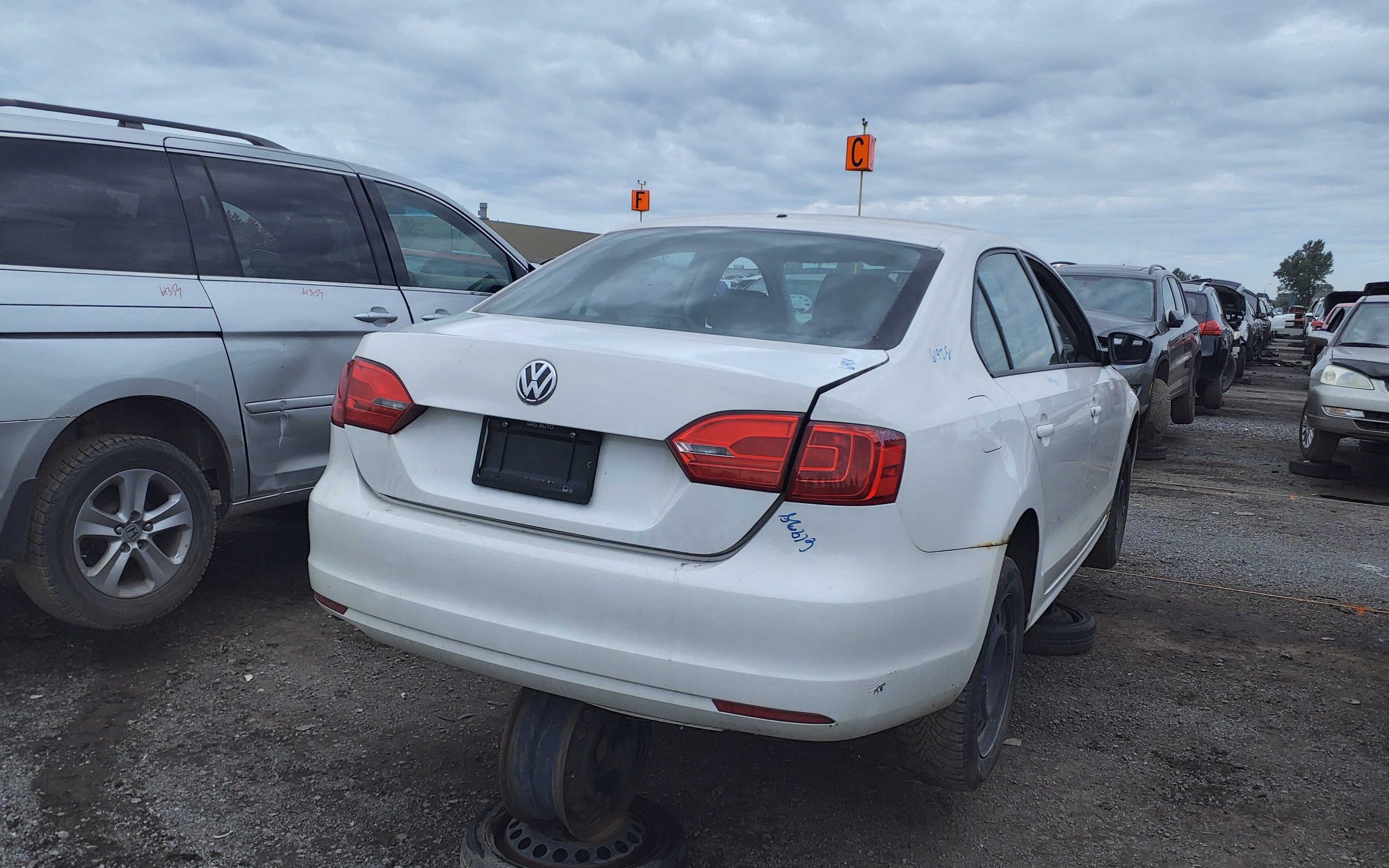 VOLKSWAGEN JETTA 2011