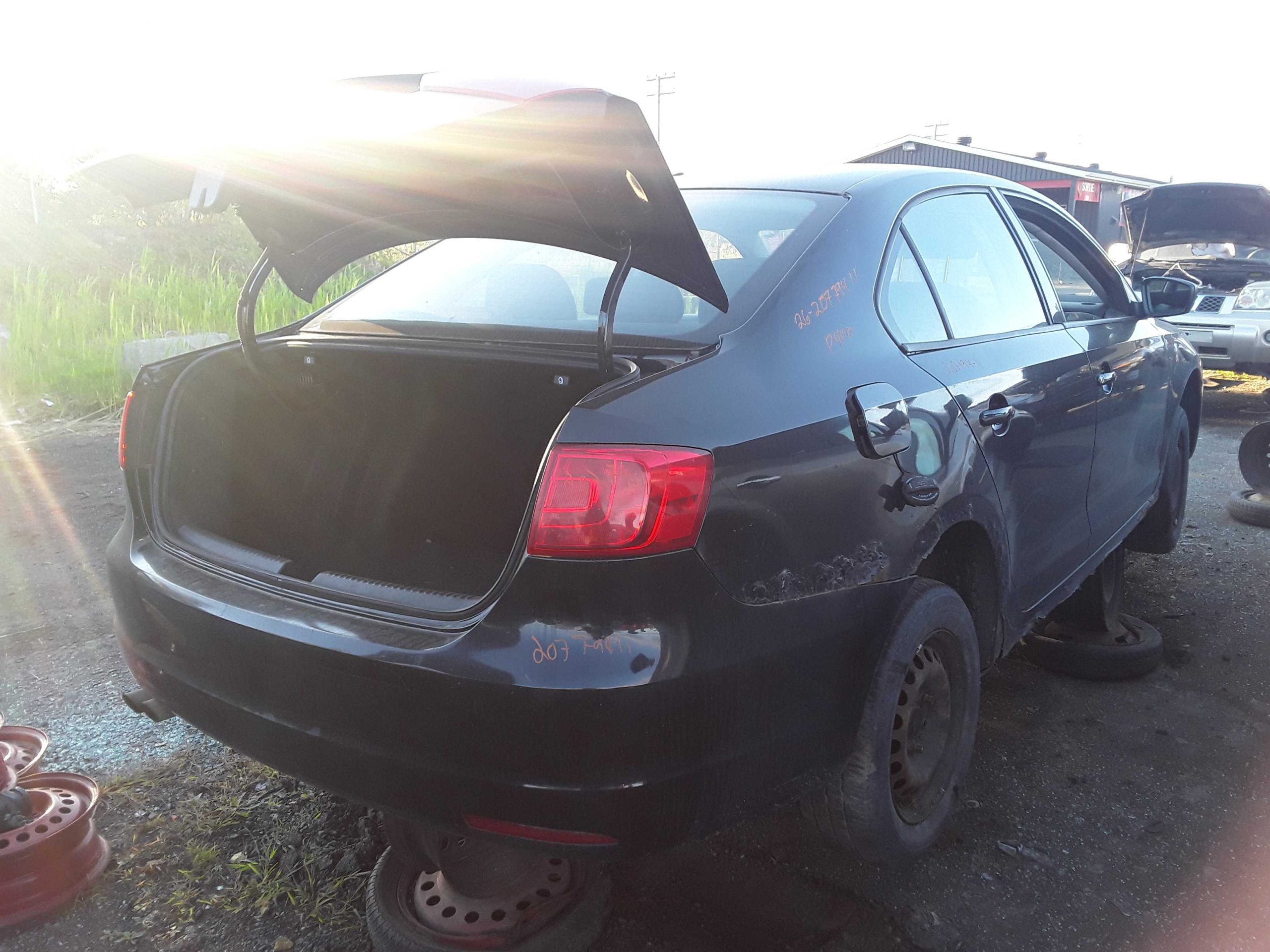 VOLKSWAGEN JETTA 2011