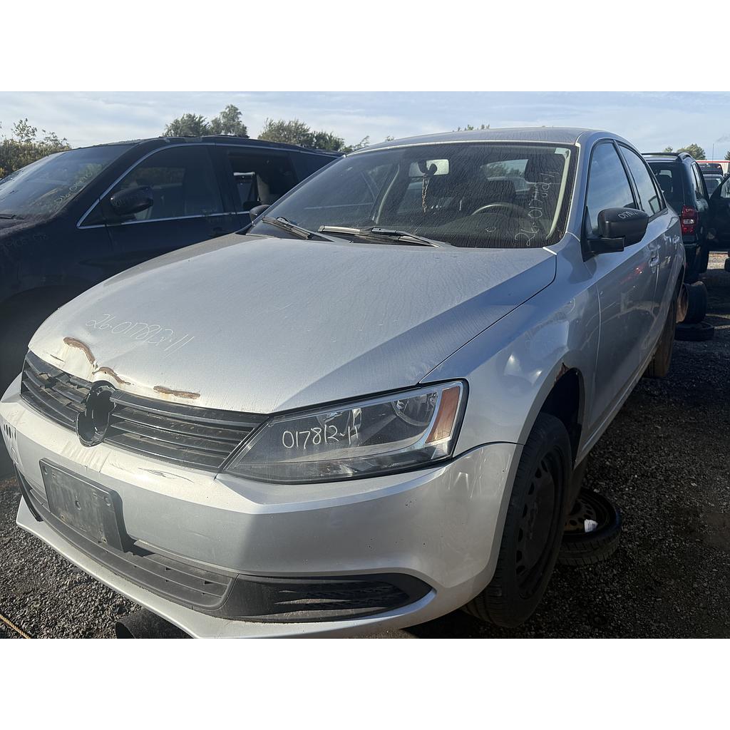VOLKSWAGEN JETTA 2011