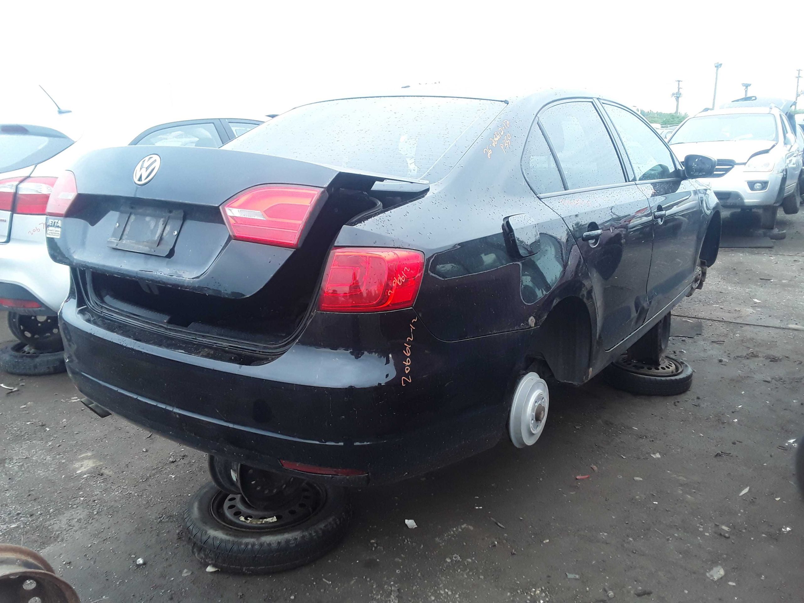 VOLKSWAGEN JETTA 2012