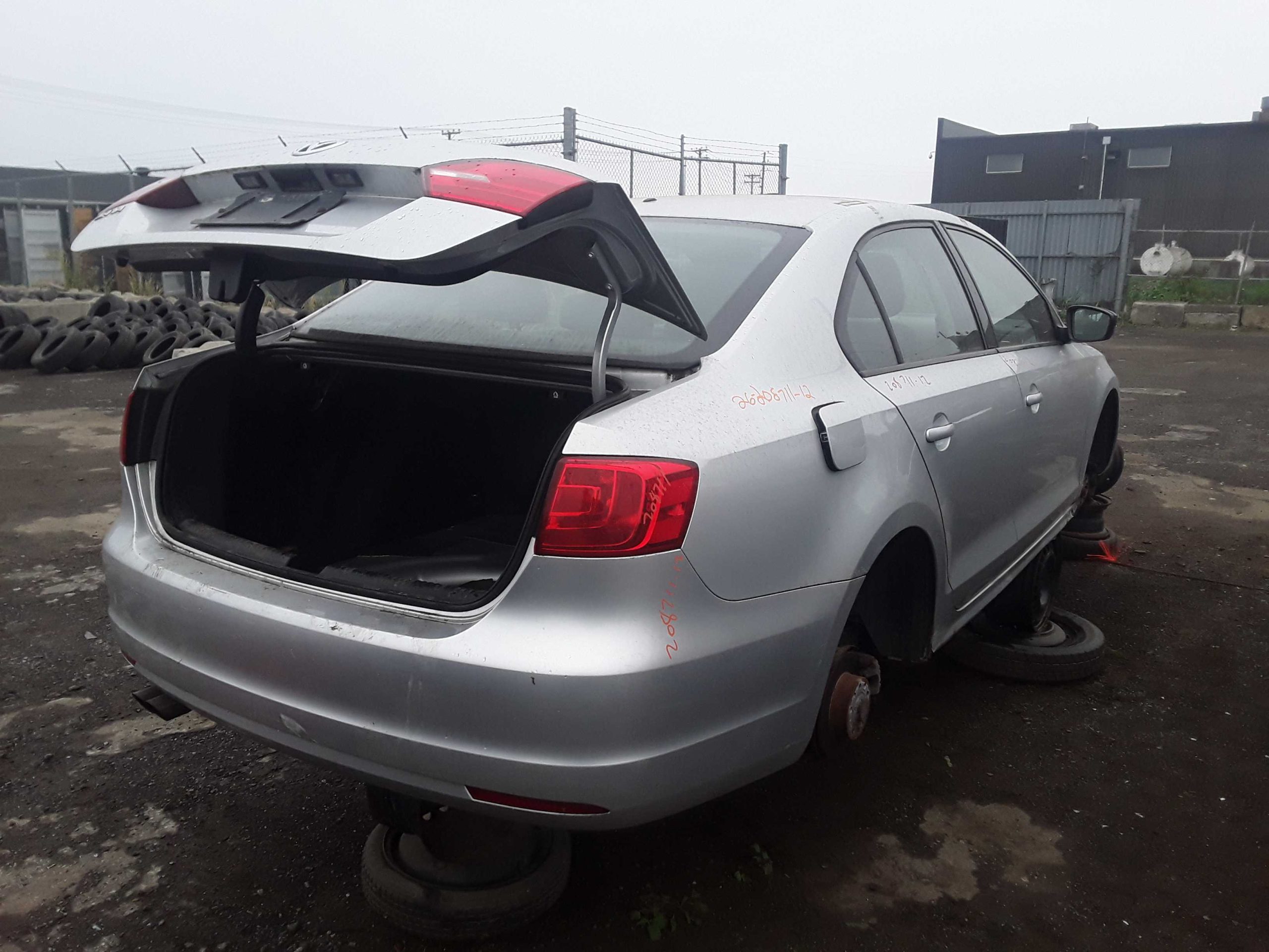 VOLKSWAGEN JETTA 2012