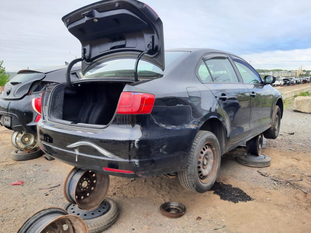 VOLKSWAGEN JETTA 2013