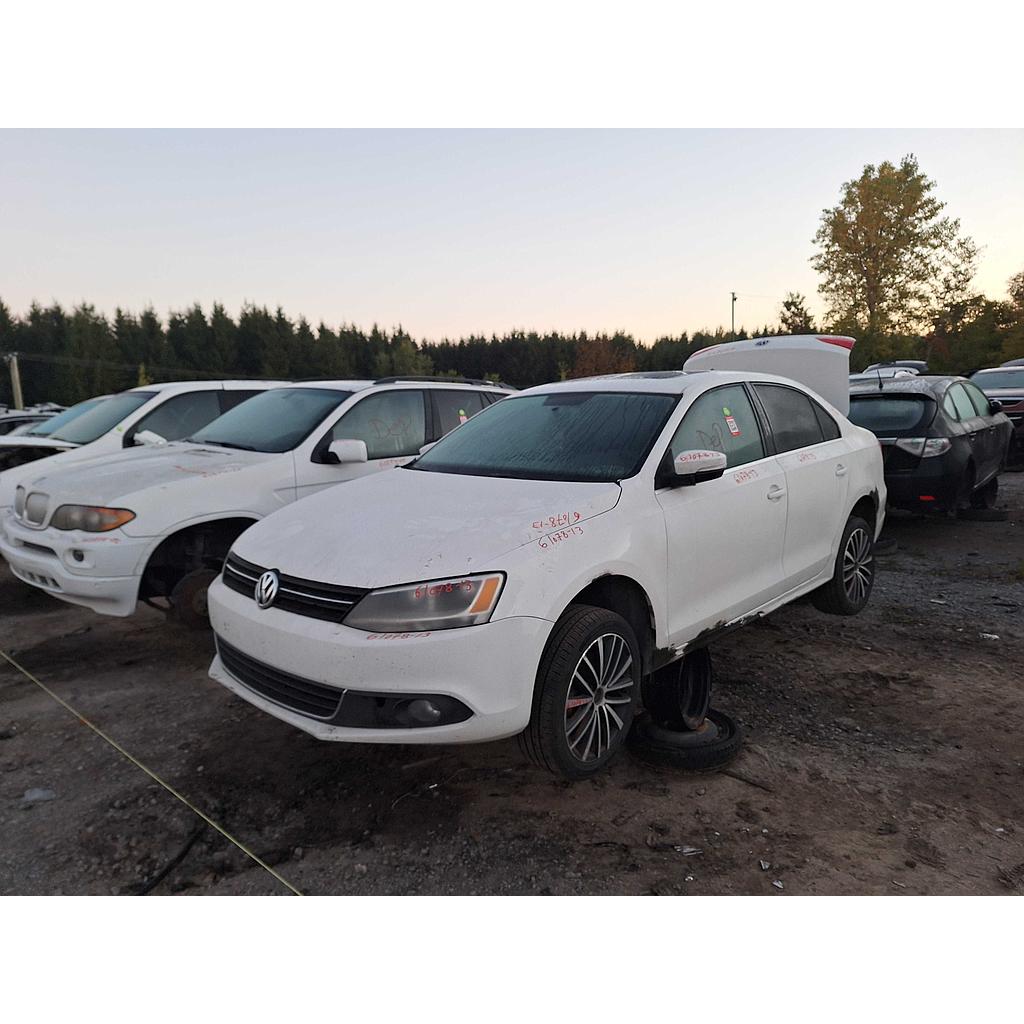 VOLKSWAGEN JETTA 2013