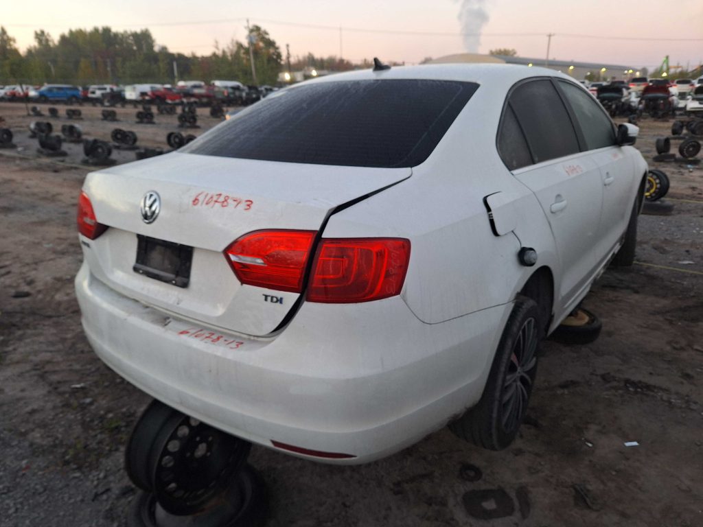 VOLKSWAGEN JETTA 2013