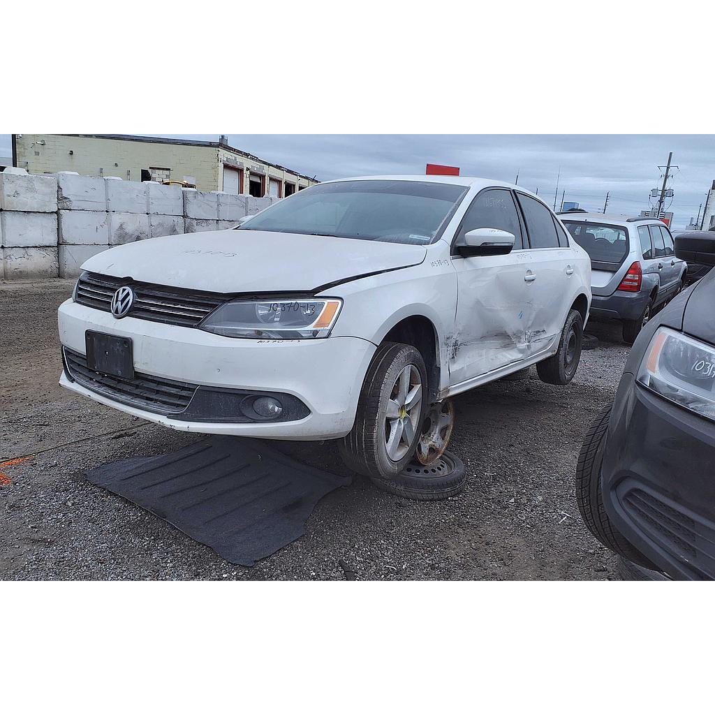 VOLKSWAGEN JETTA 2013