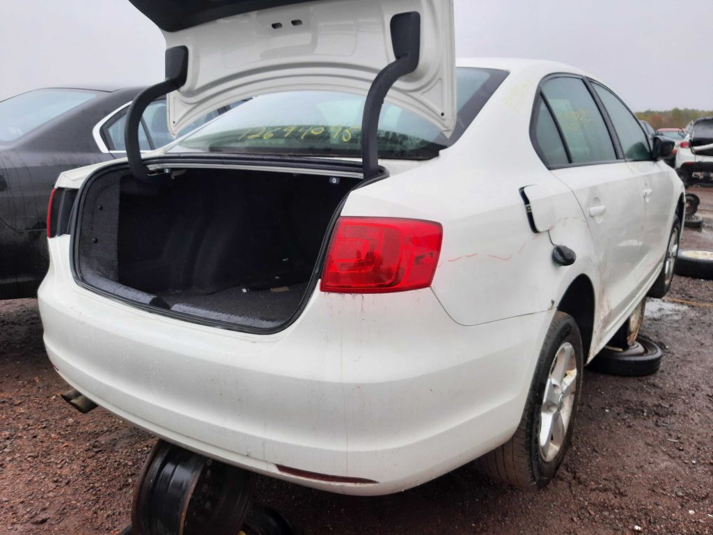 VOLKSWAGEN JETTA 2013
