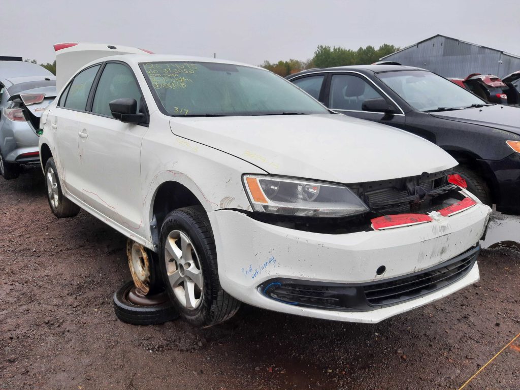 VOLKSWAGEN JETTA 2013