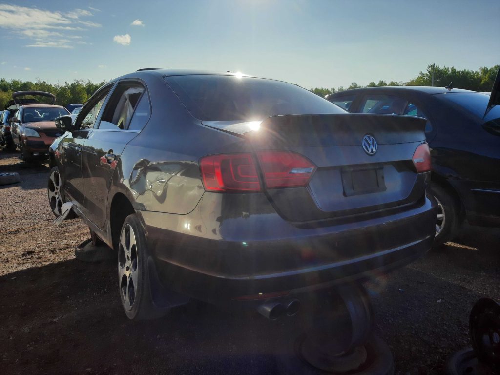 VOLKSWAGEN JETTA 2014