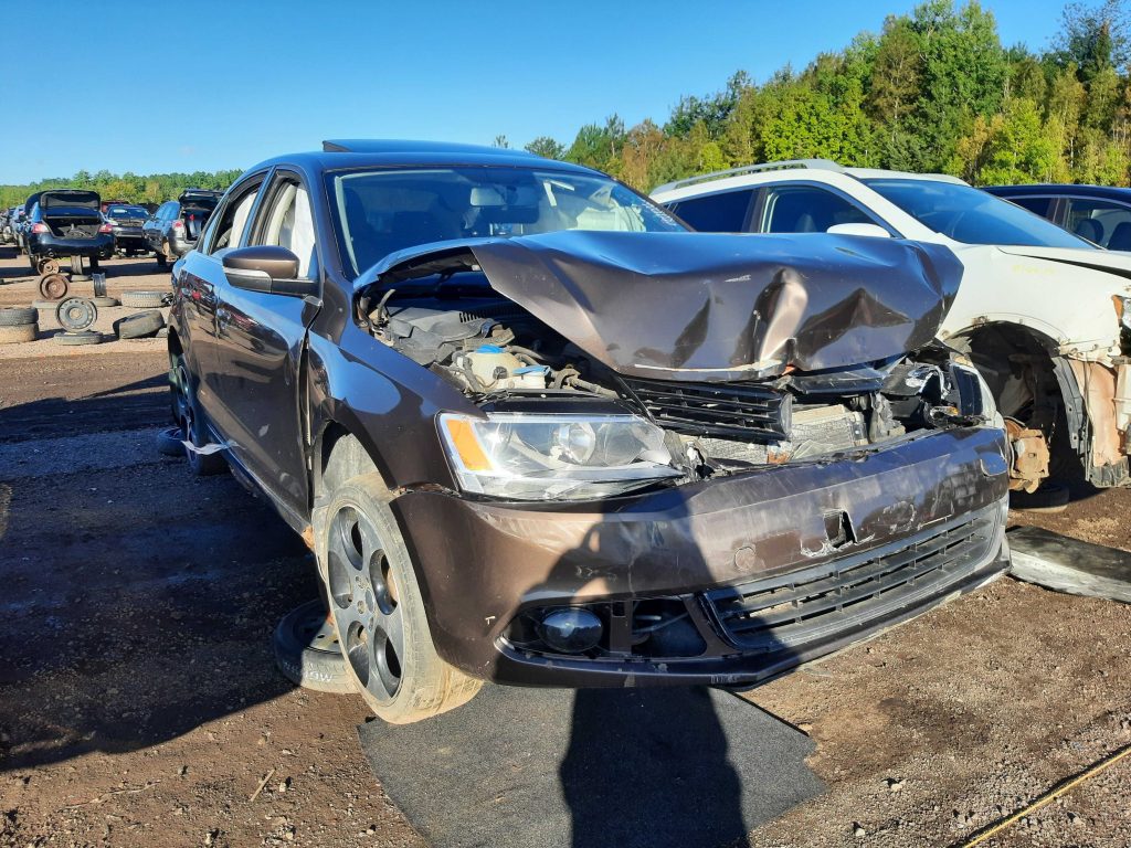 VOLKSWAGEN JETTA 2014
