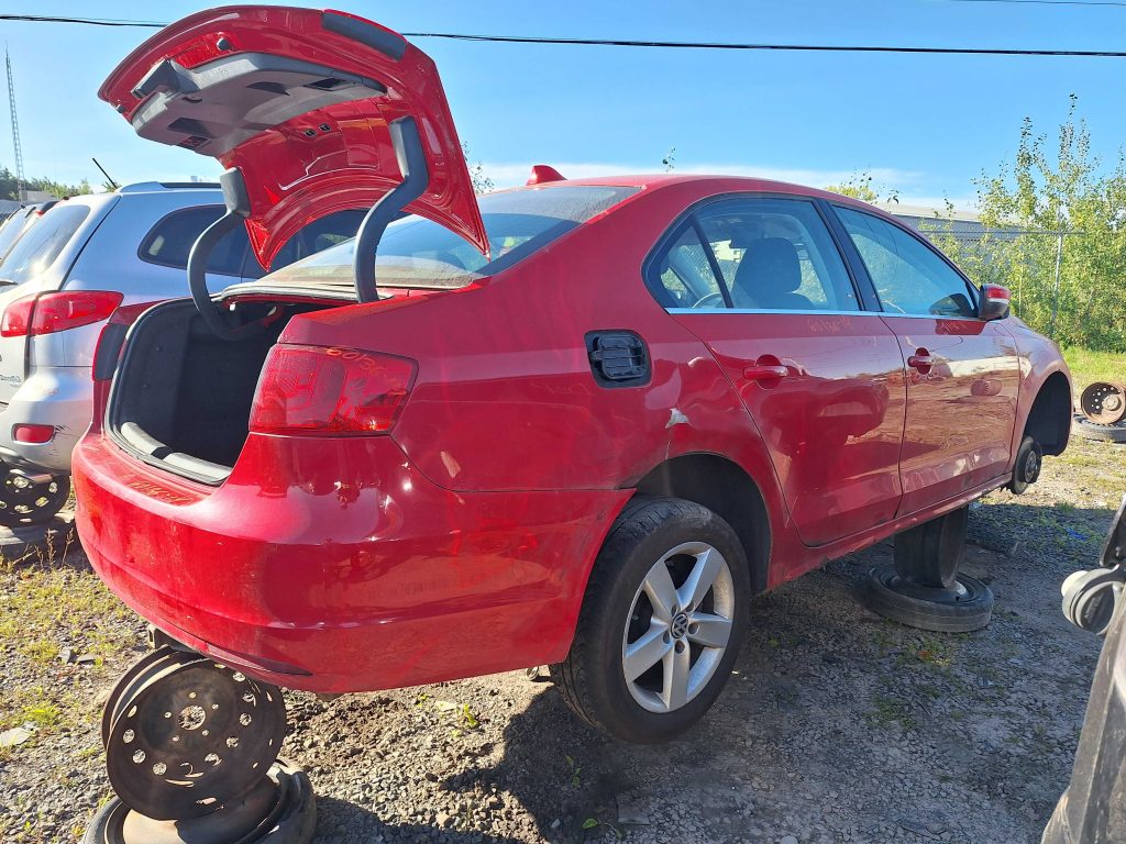 VOLKSWAGEN JETTA 2014