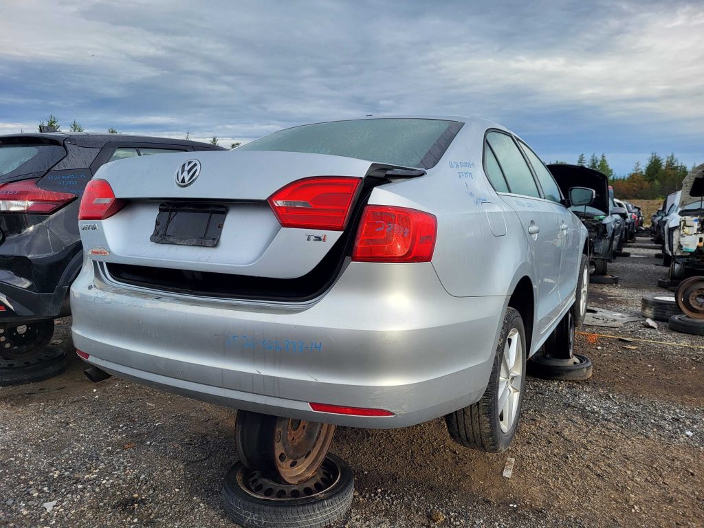 VOLKSWAGEN JETTA 2014