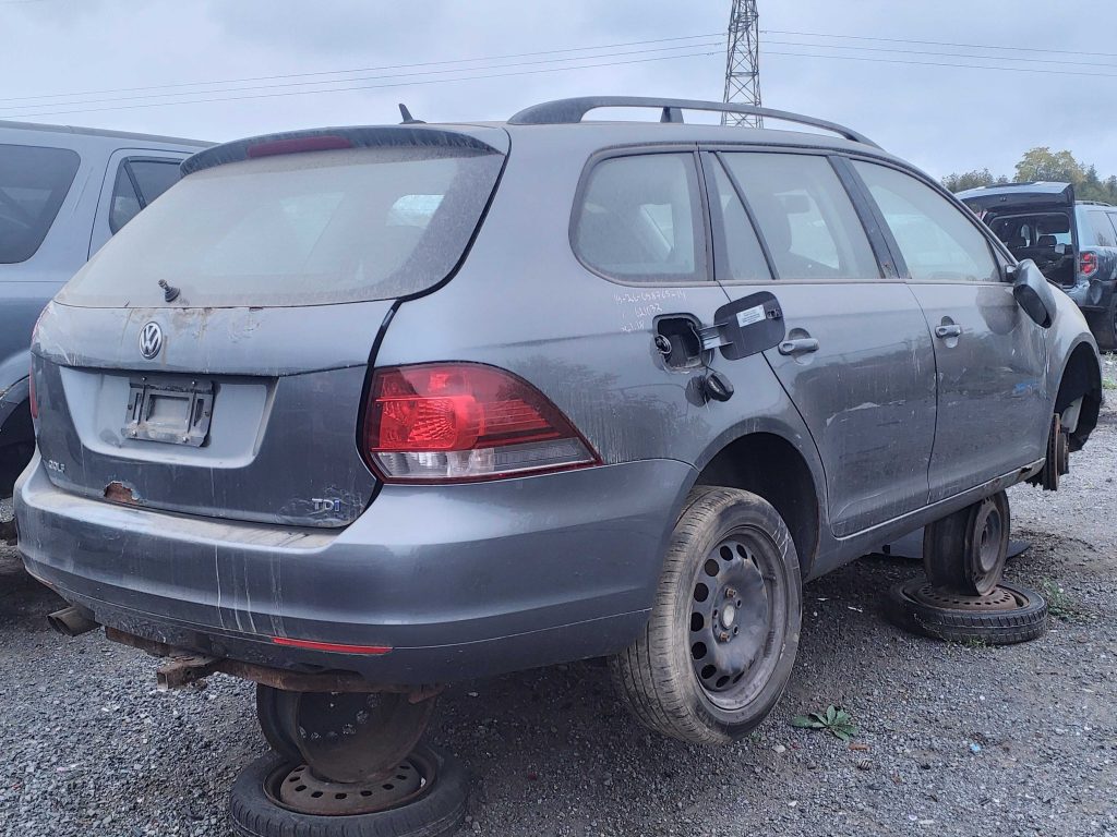 VOLKSWAGEN GOLF 2014