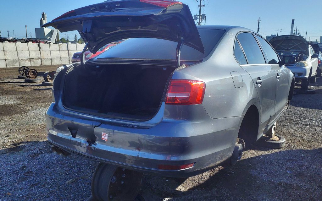 VOLKSWAGEN JETTA 2015
