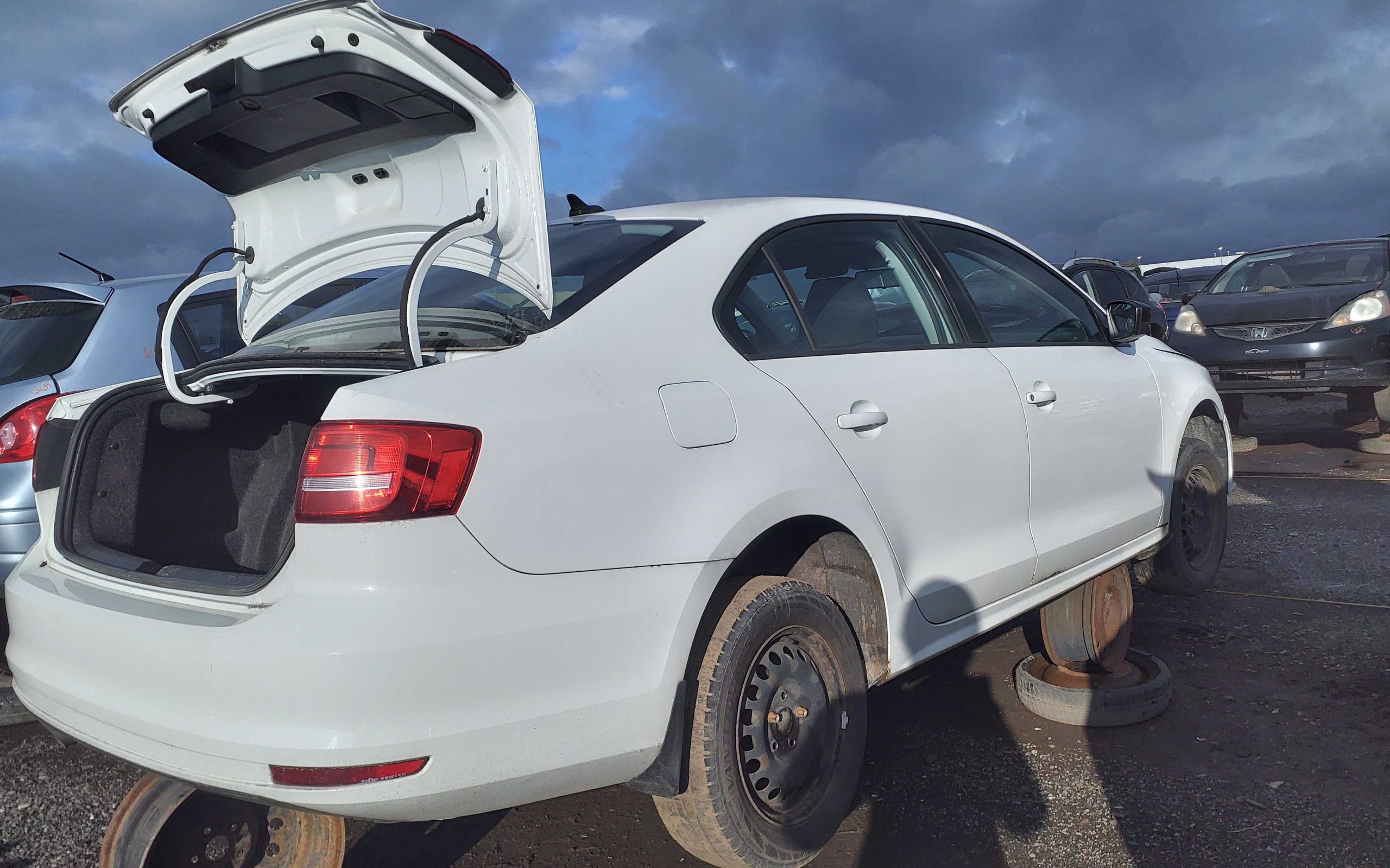 VOLKSWAGEN JETTA 2015