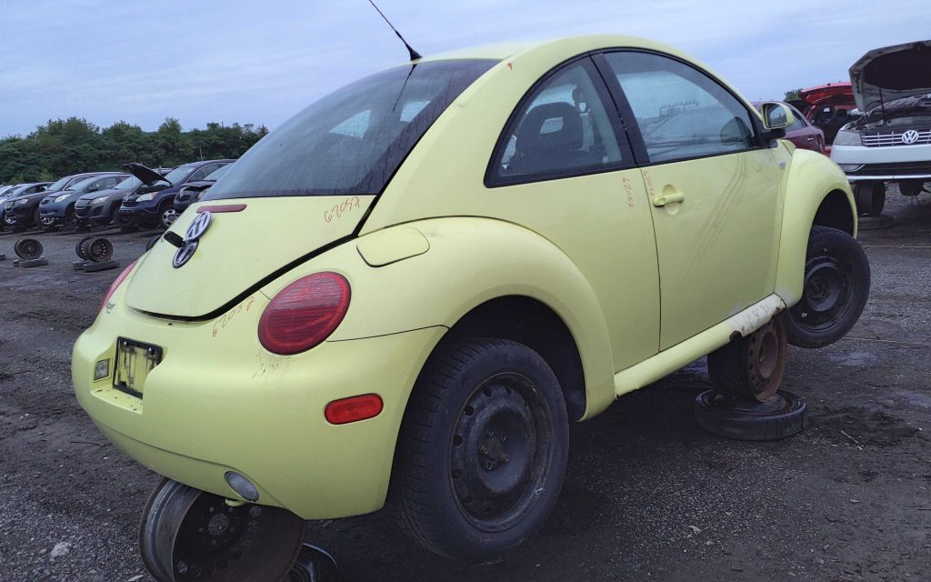VOLKSWAGEN NEW BEETLE 2000