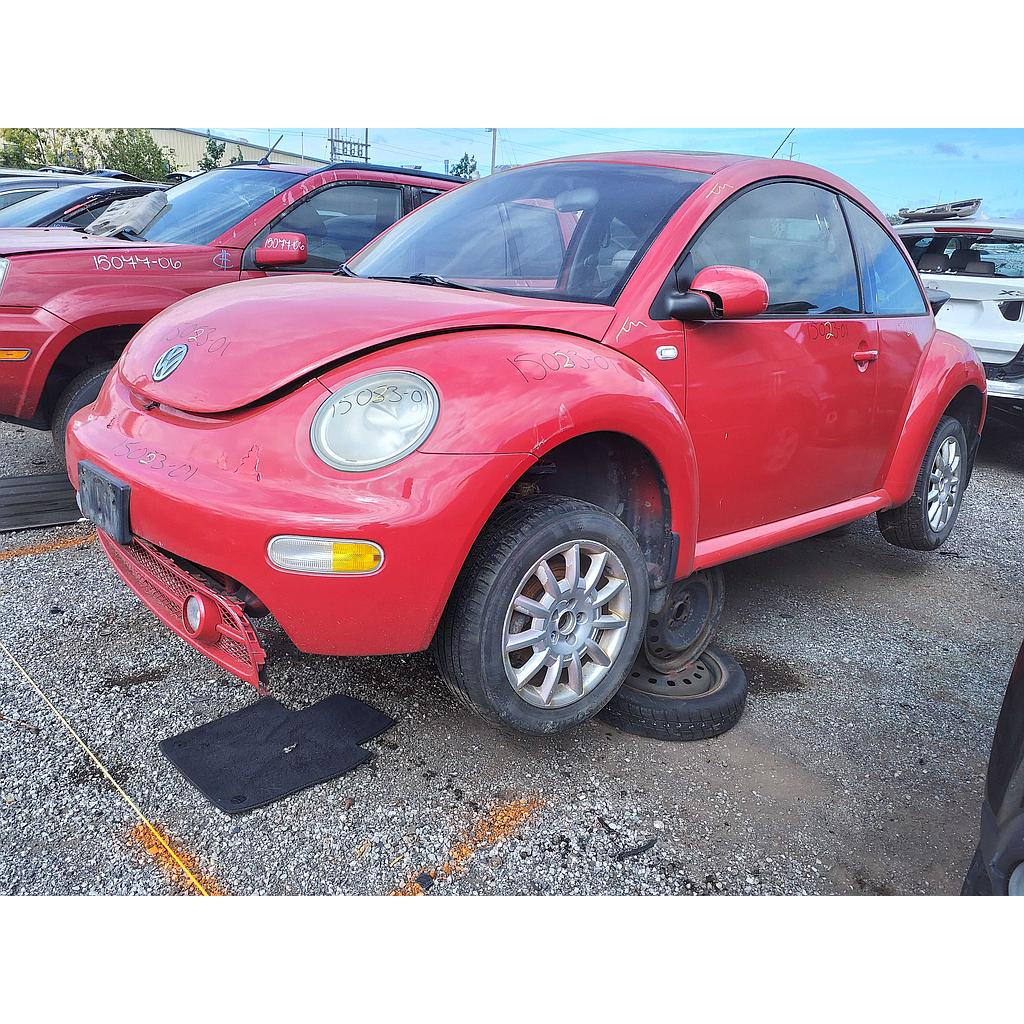 VOLKSWAGEN NEW BEETLE 2001