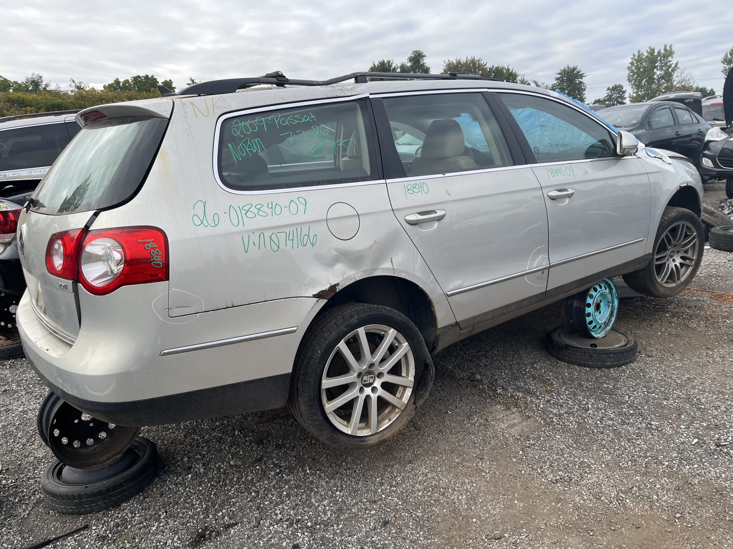 VOLKSWAGEN PASSAT 2009