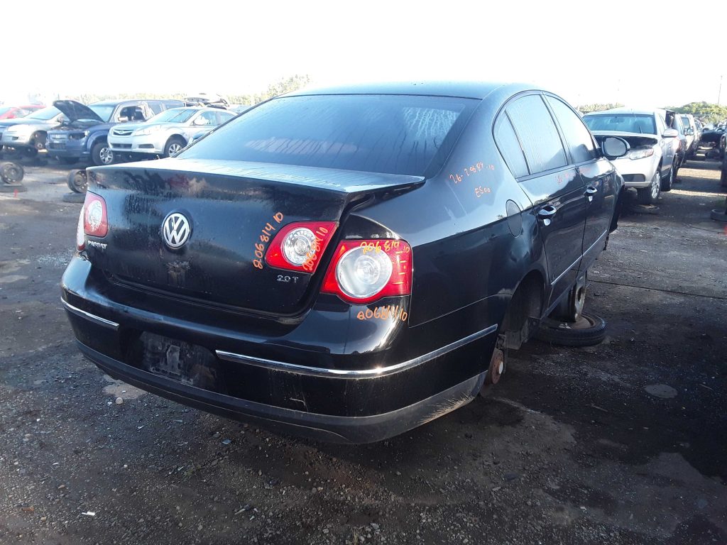 VOLKSWAGEN PASSAT 2010