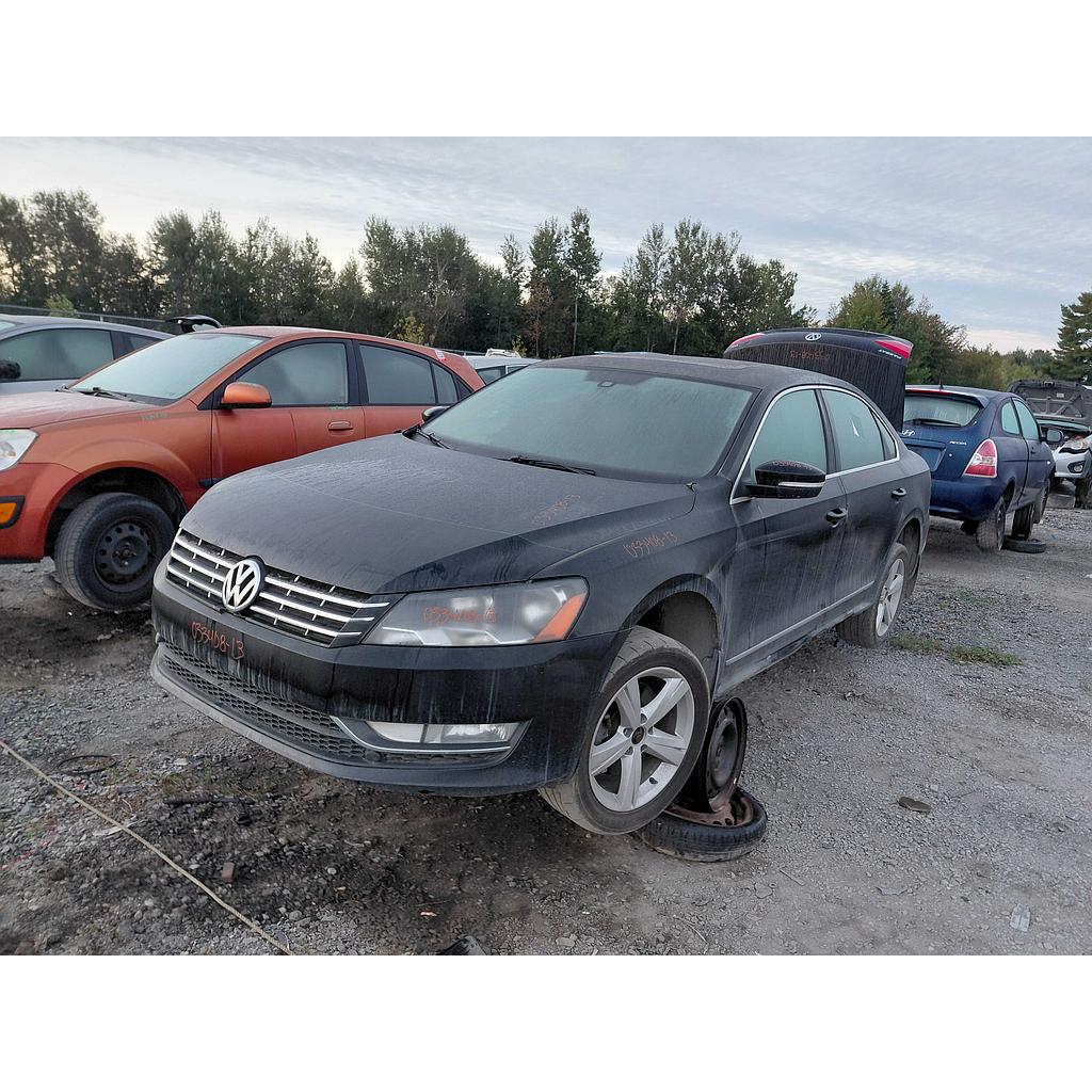 VOLKSWAGEN PASSAT 2013
