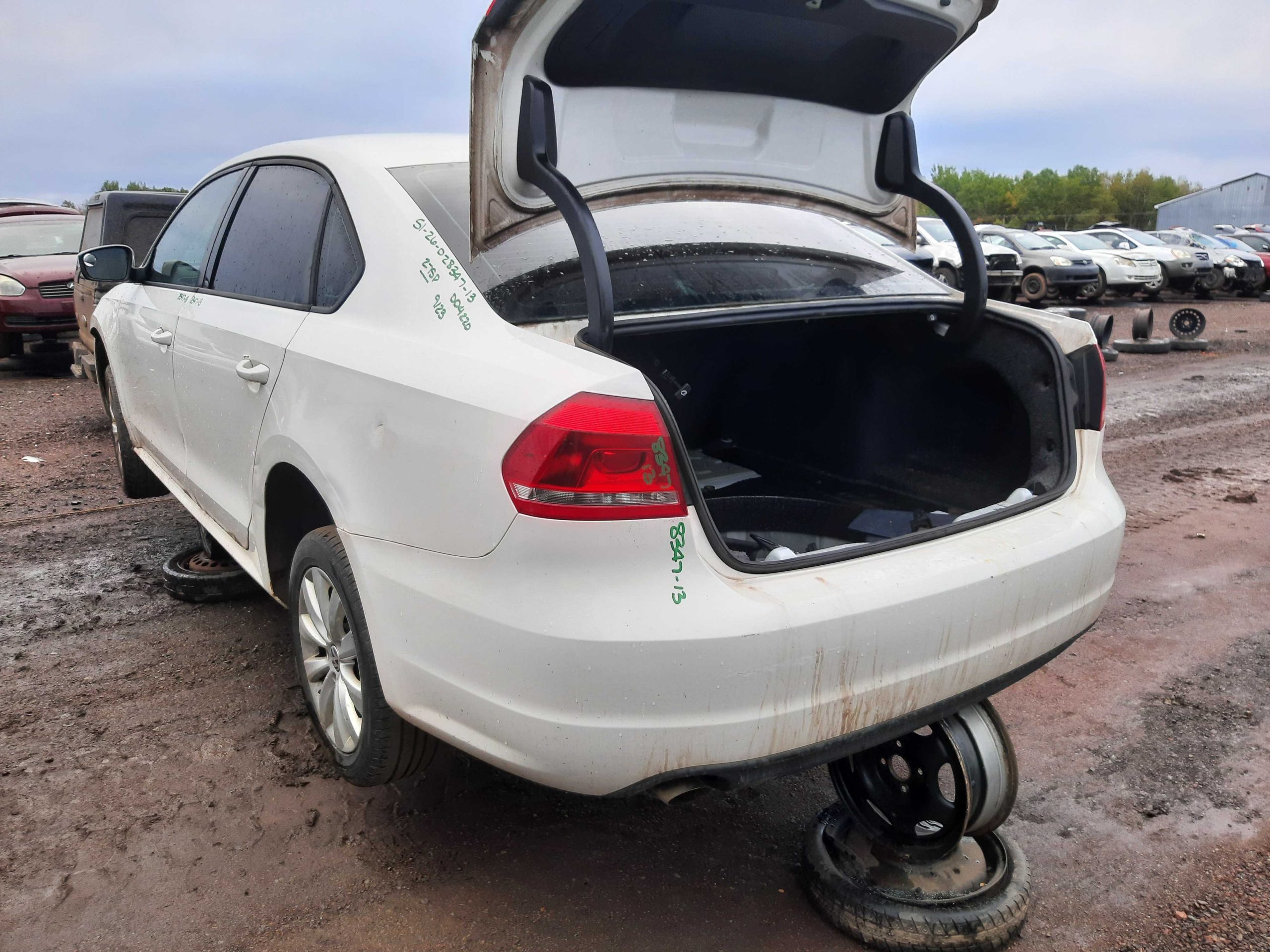 VOLKSWAGEN PASSAT 2013