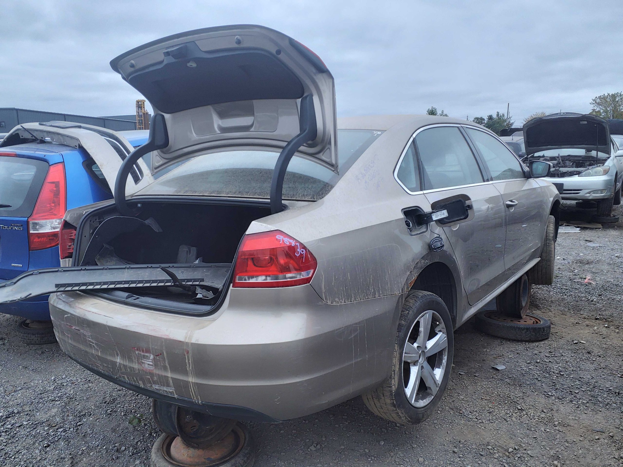 VOLKSWAGEN PASSAT 2015