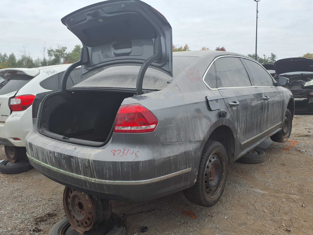 VOLKSWAGEN PASSAT 2015