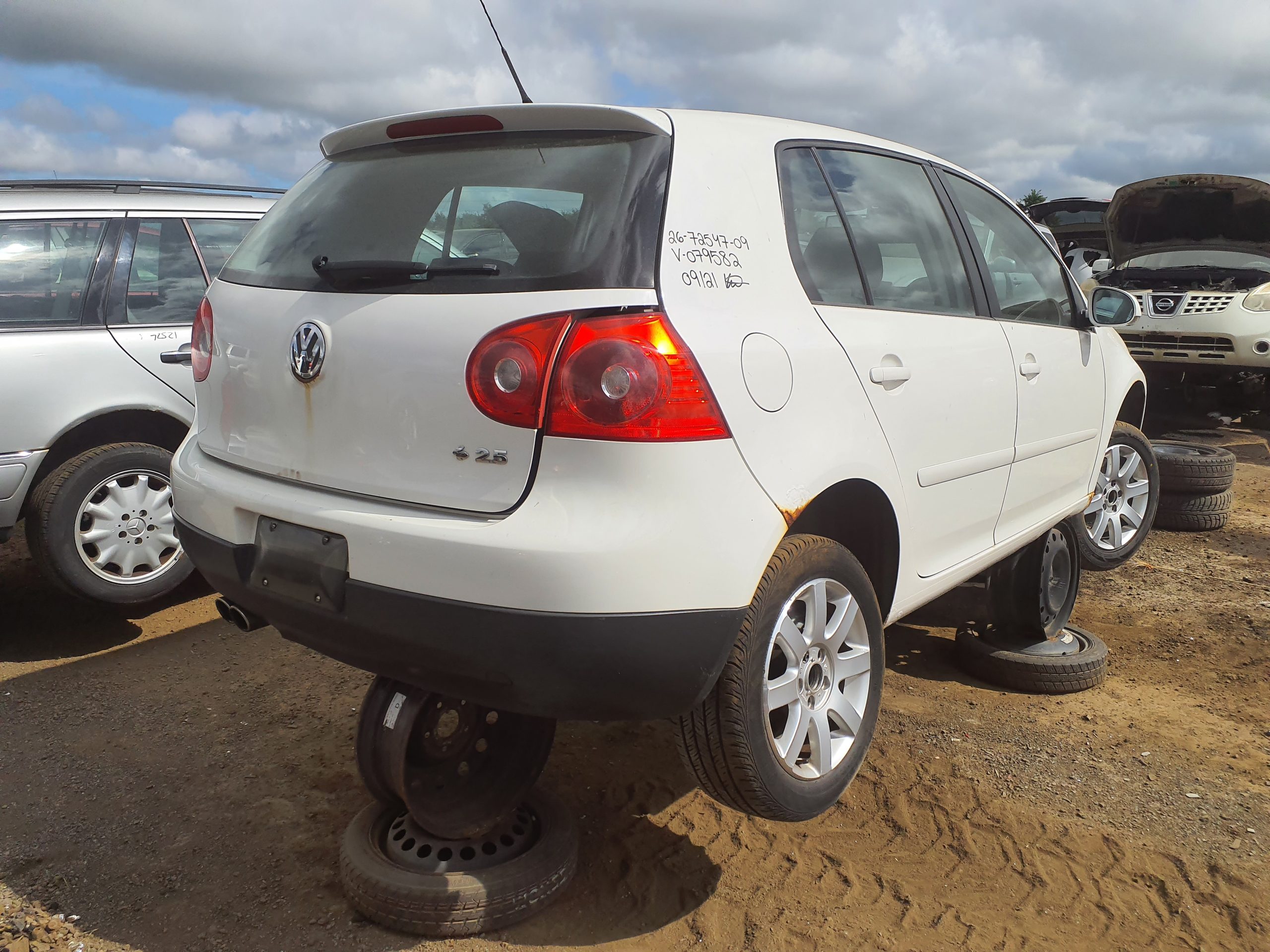 VOLKSWAGEN RABBIT 2009