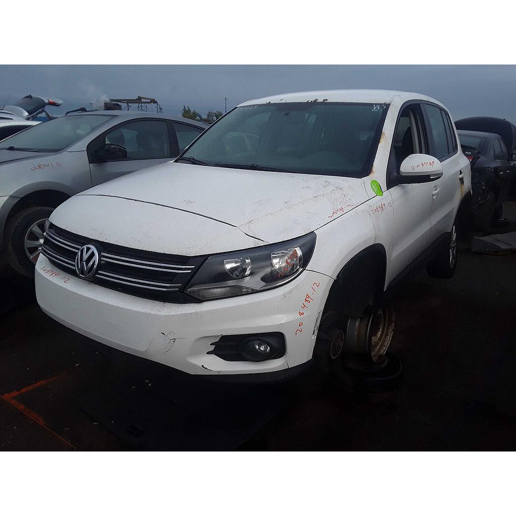 VOLKSWAGEN TIGUAN 2012