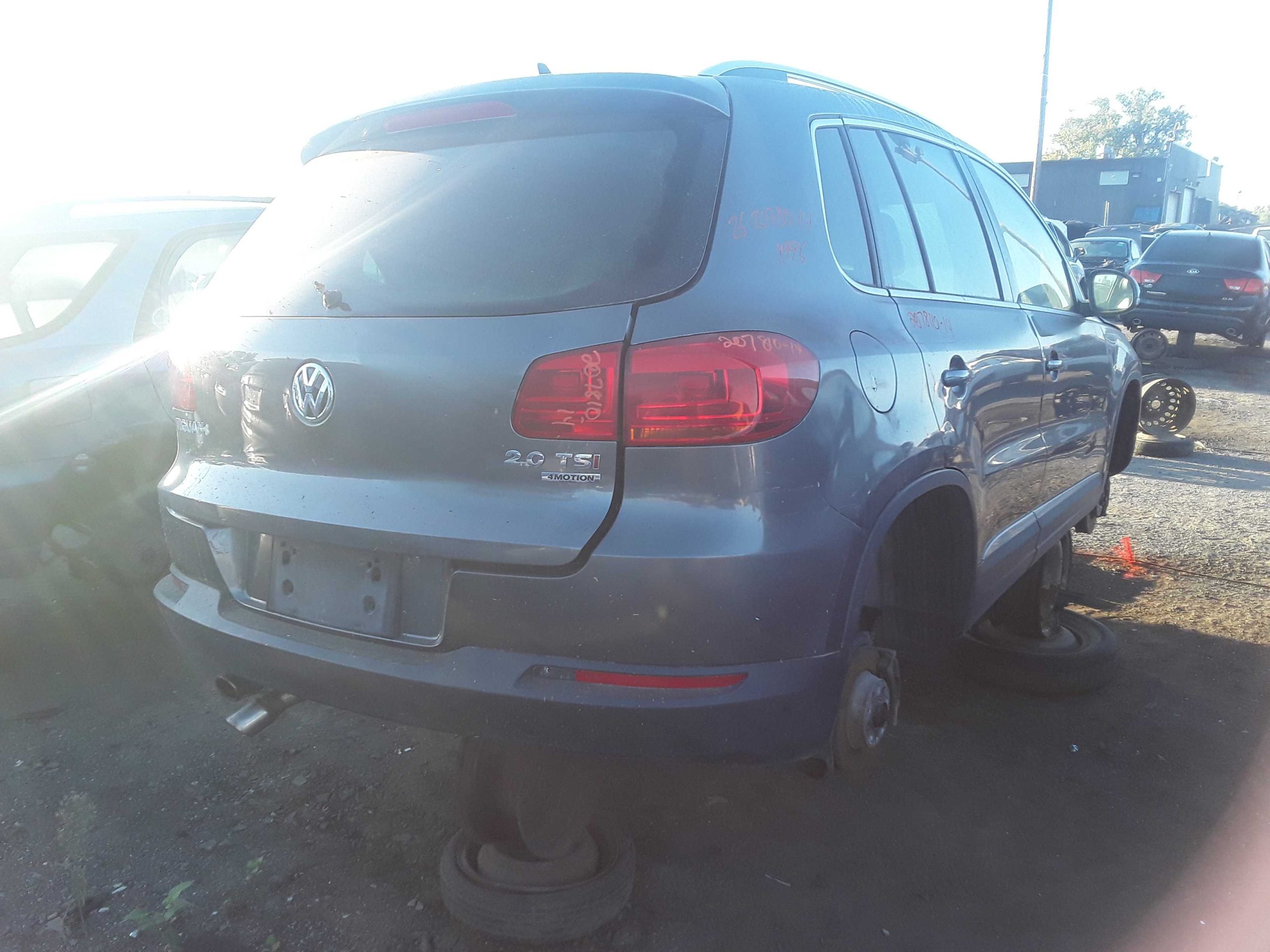 VOLKSWAGEN TIGUAN 2014