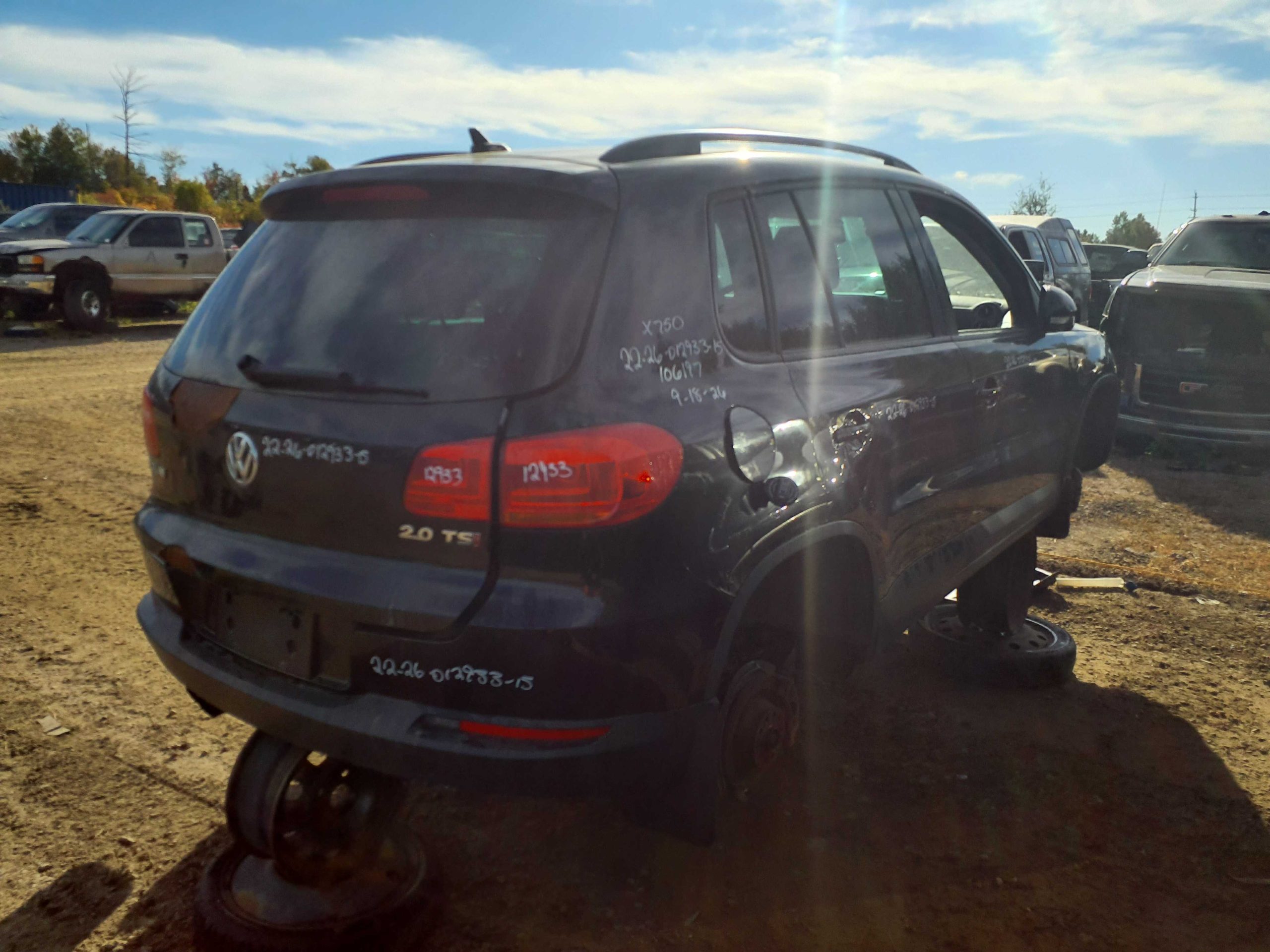 VOLKSWAGEN TIGUAN 2015