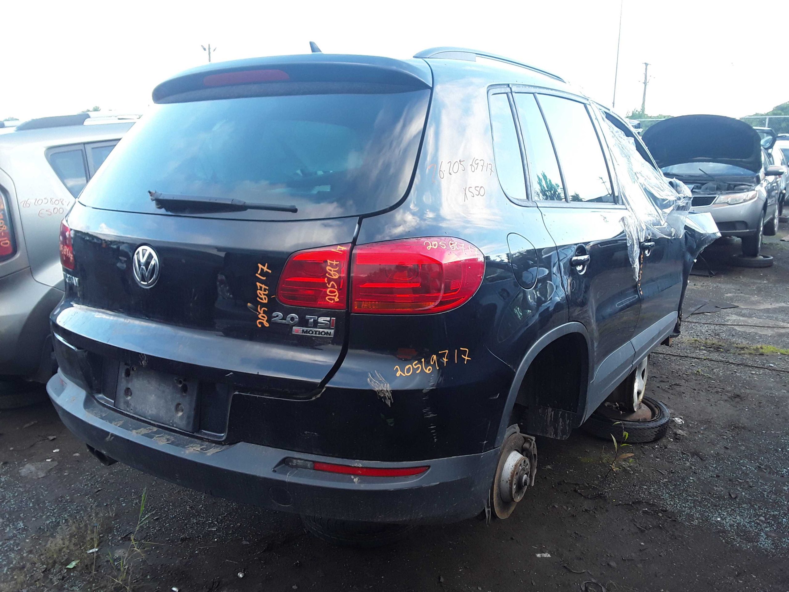 VOLKSWAGEN TIGUAN 2017