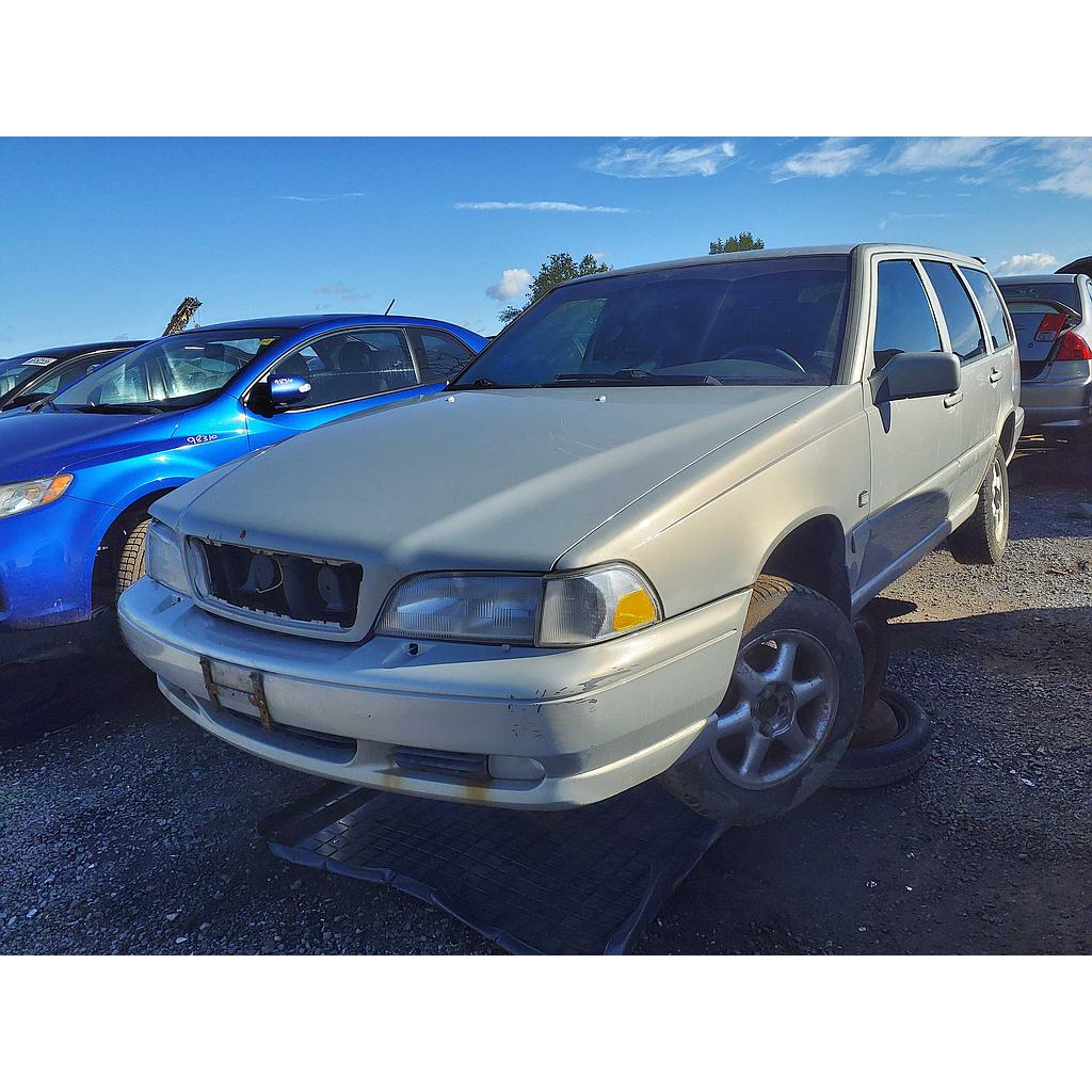 VOLVO V70 2000