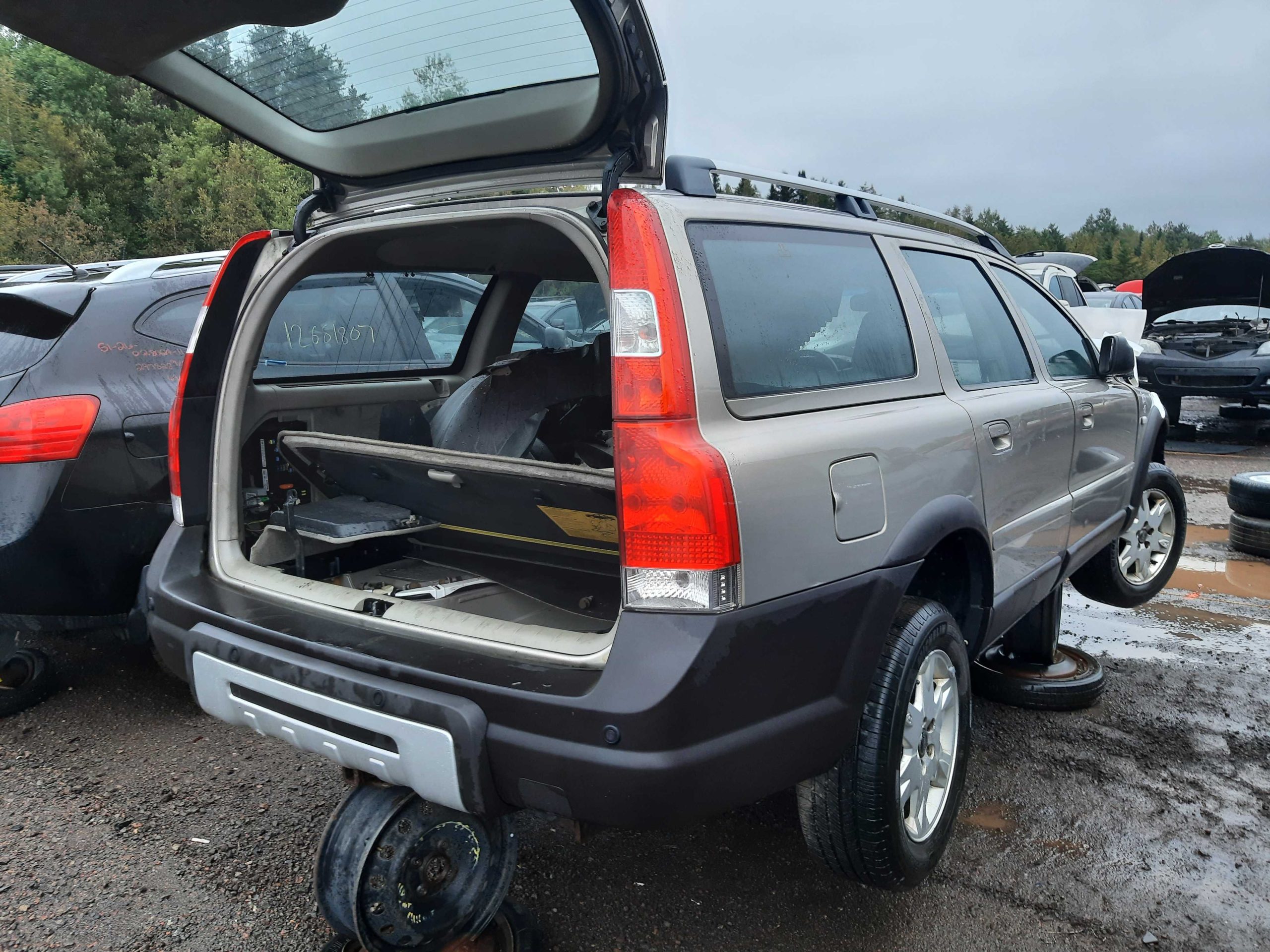 VOLVO XC70 2005
