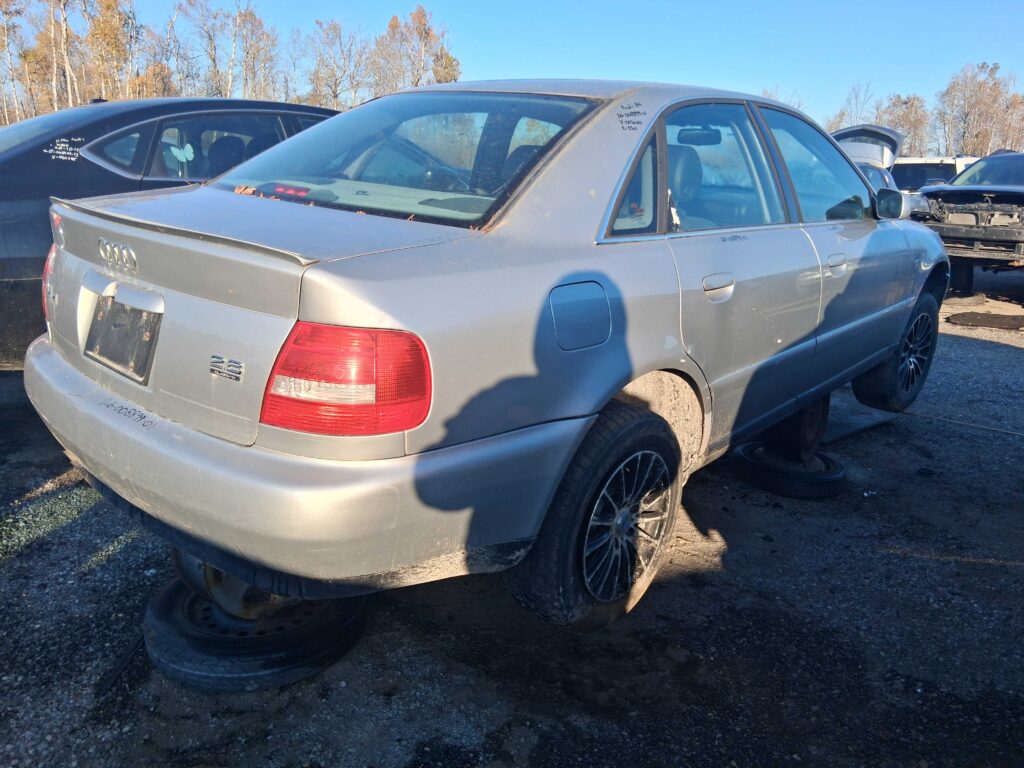 AUDI A4 2001
